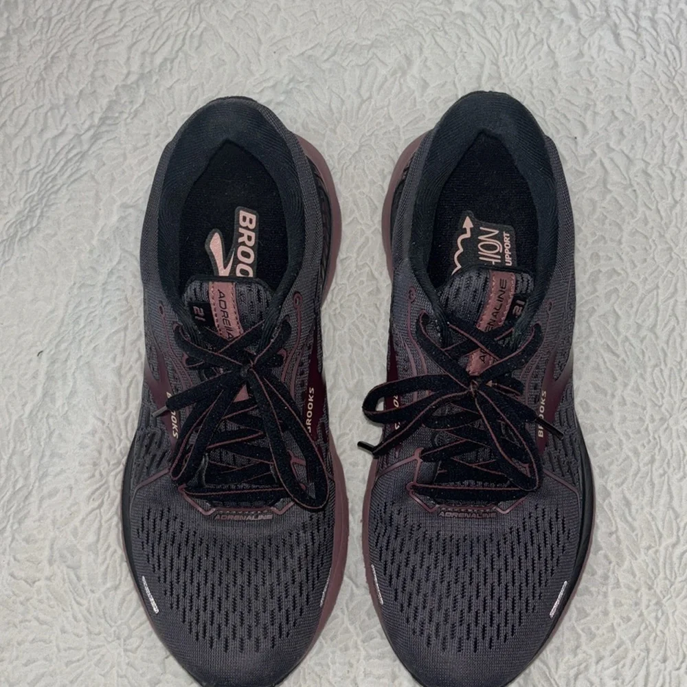 Brooks Adrenaline GTS 21 Running Sneaker - Picture 6 of 14